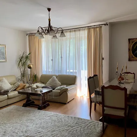 Casa Din Livada *
