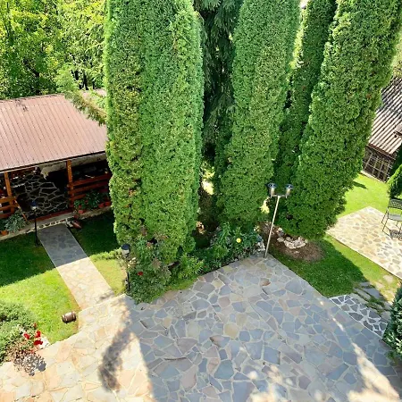 Casa Din Livada